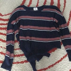 Light weight sweater